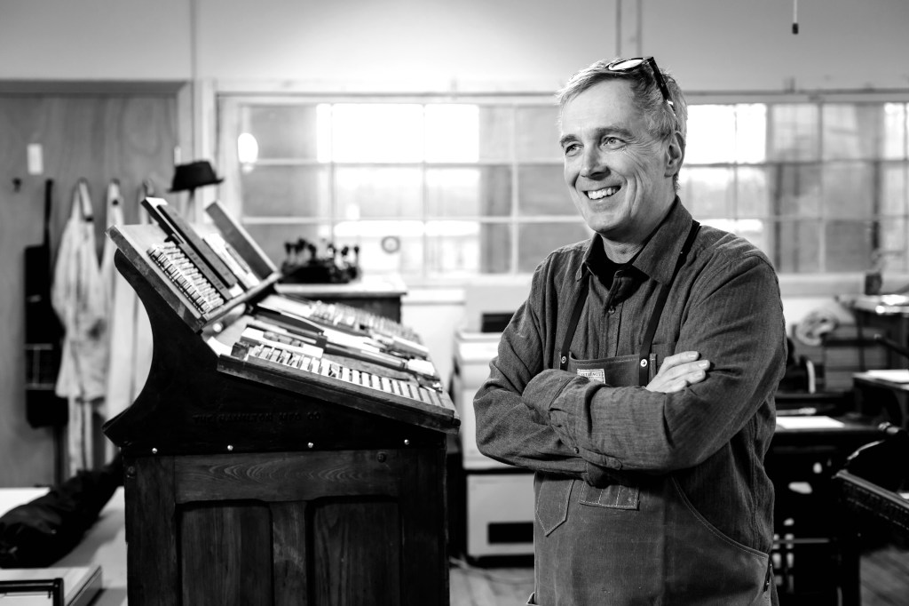 ©2015 Natasha Moustache